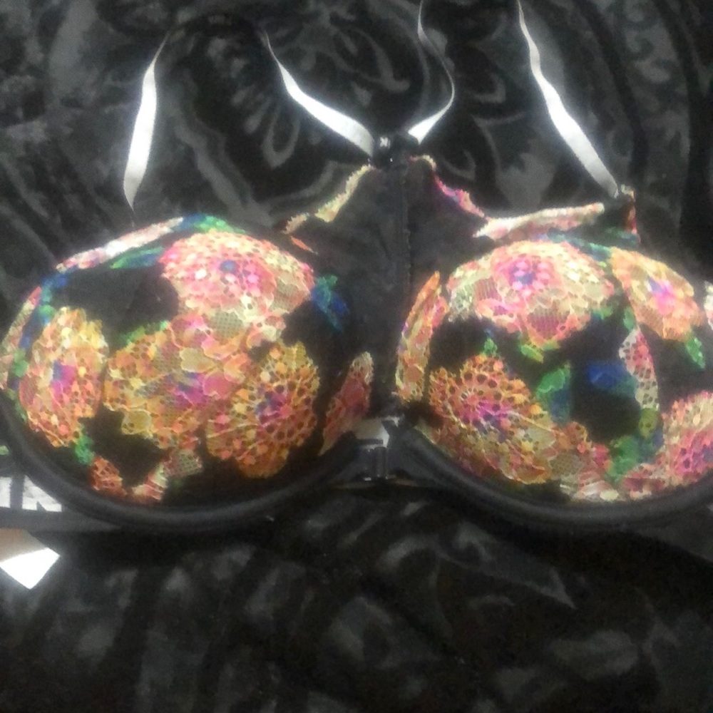 VS bra